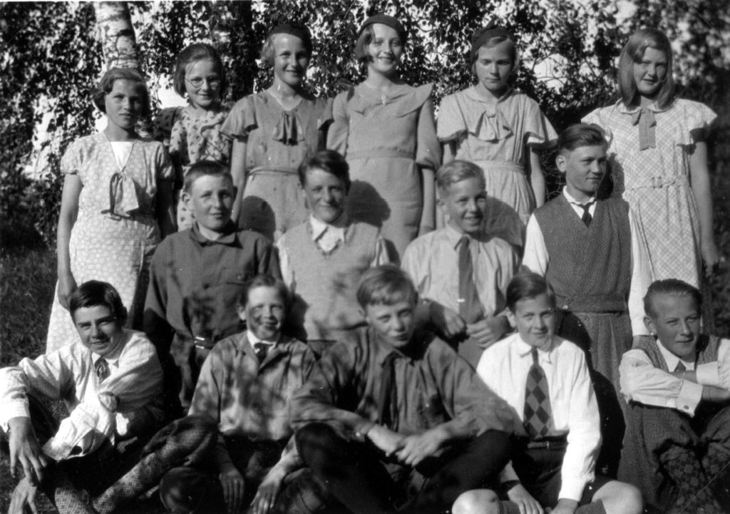 034. 6e Klass 1934. Ur familjen Börjemalms arkiv.
© familjen Börjemalm.