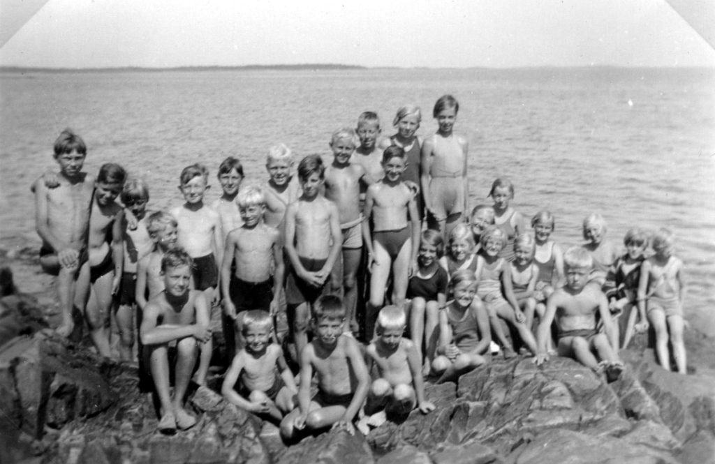 041. Simkurs 1937. Ur familjen Börjemalms arkiv.
© familjen Börjemalm.