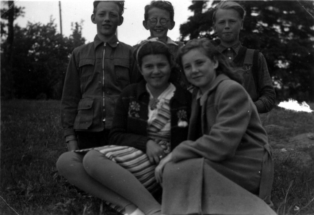 063. 6:e klass 1947. Ur familjen Börjemalms arkiv.
© familjen Börjemalm.