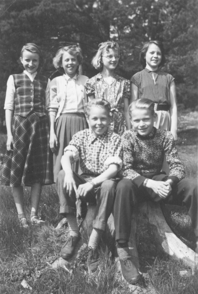 080. 6:e Klass 1954. Ur familjen Börjemalms arkiv.
© familjen Börjemalm.