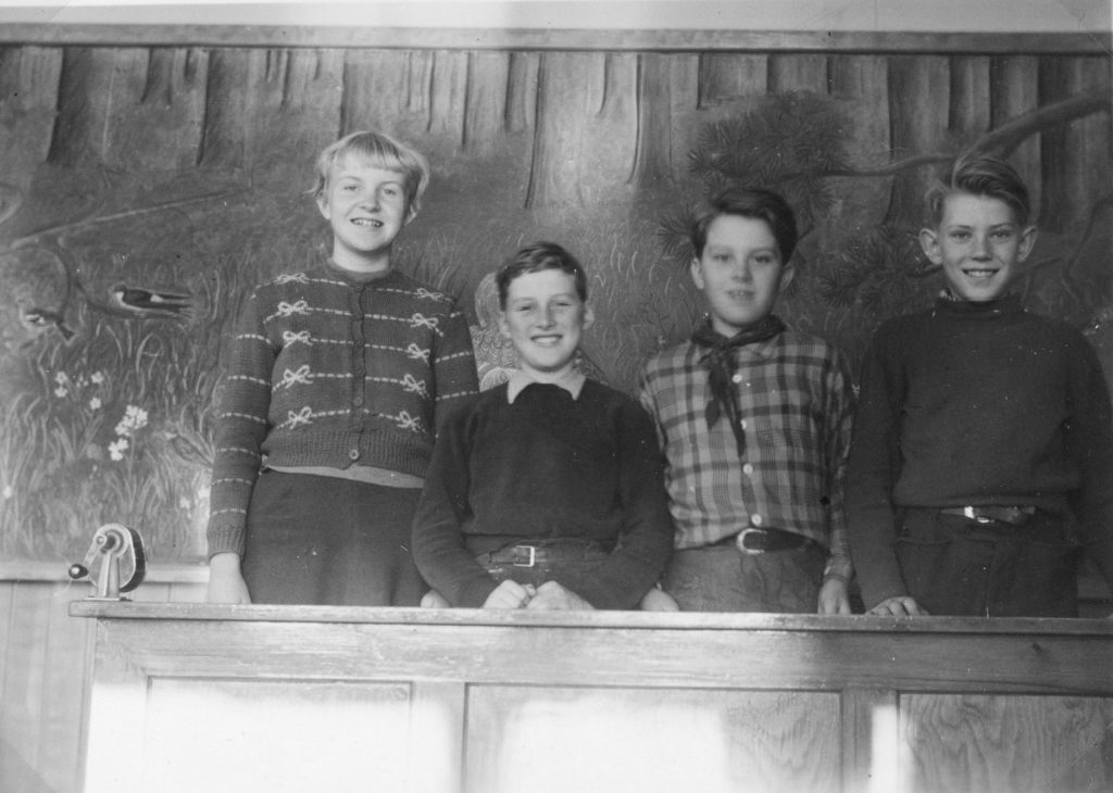087. Klass 5-6 1955-1956. Ur familjen Börjemalms arkiv.
© familjen Börjemalm.