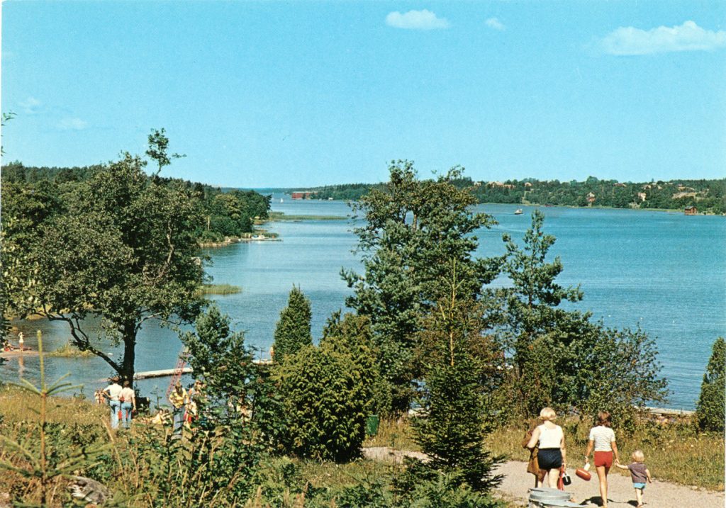 Vykort från Bergbybadet på 1970-talet